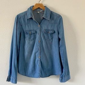 🦋 3/$15 Route 66 Denim Button Down Shirt